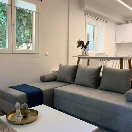אתונה Renovated Apartment In Kifissia Center Near Metro G25 מראה חיצוני תמונה