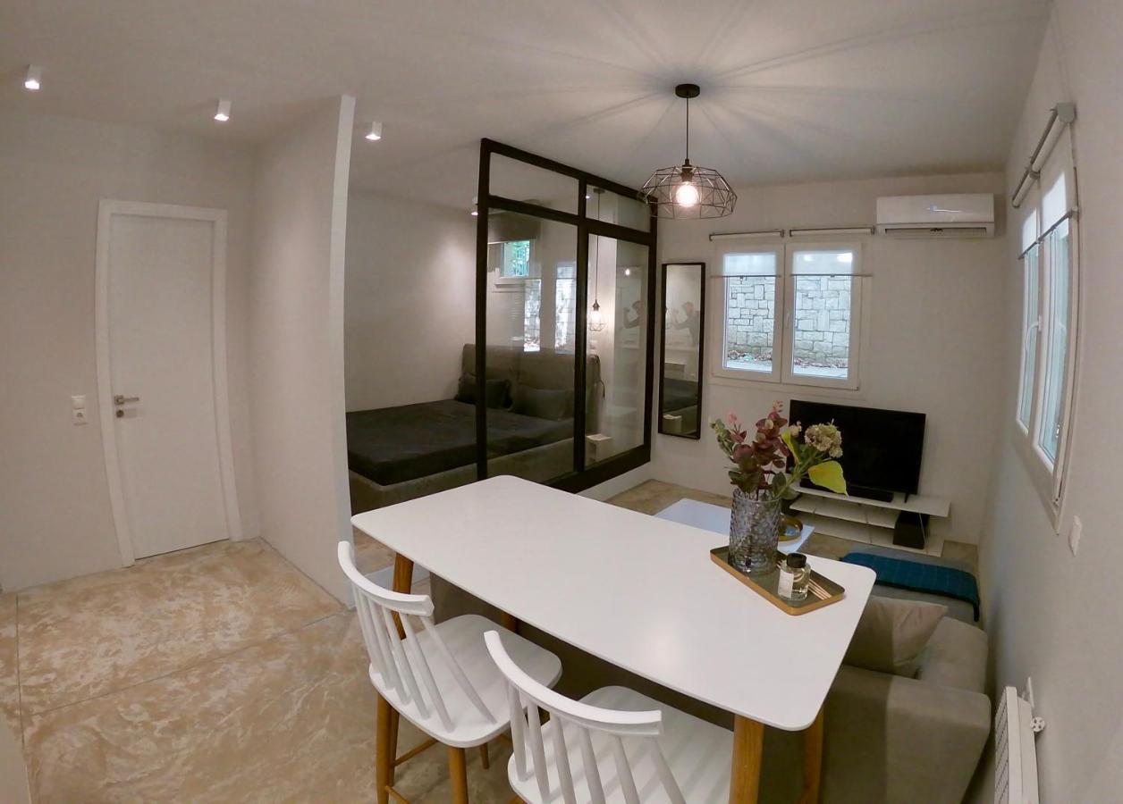 אתונה Renovated Apartment In Kifissia Center Near Metro G25 מראה חיצוני תמונה