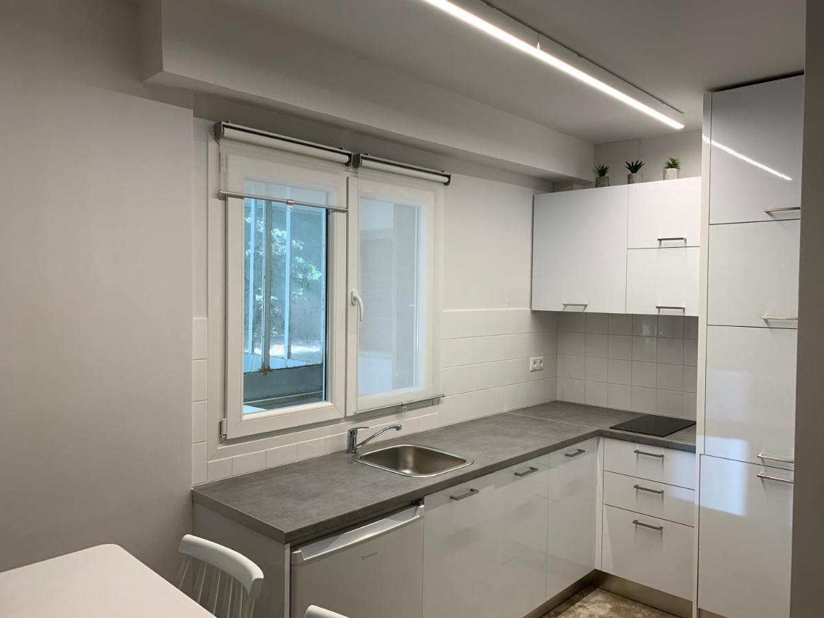 אתונה Renovated Apartment In Kifissia Center Near Metro G25 מראה חיצוני תמונה